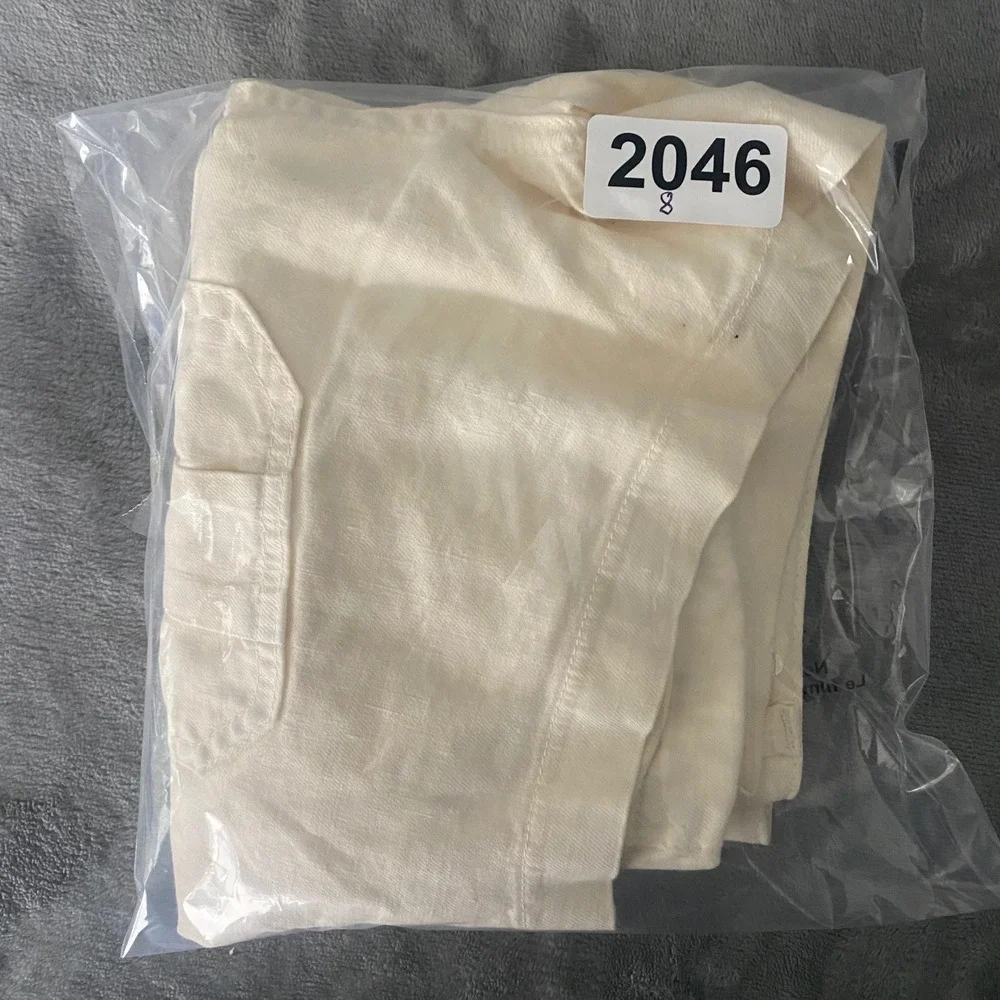 Level 99 Cargo Shorts Womens 26 Cream Linen Blend Wanderlusk Utility Summer